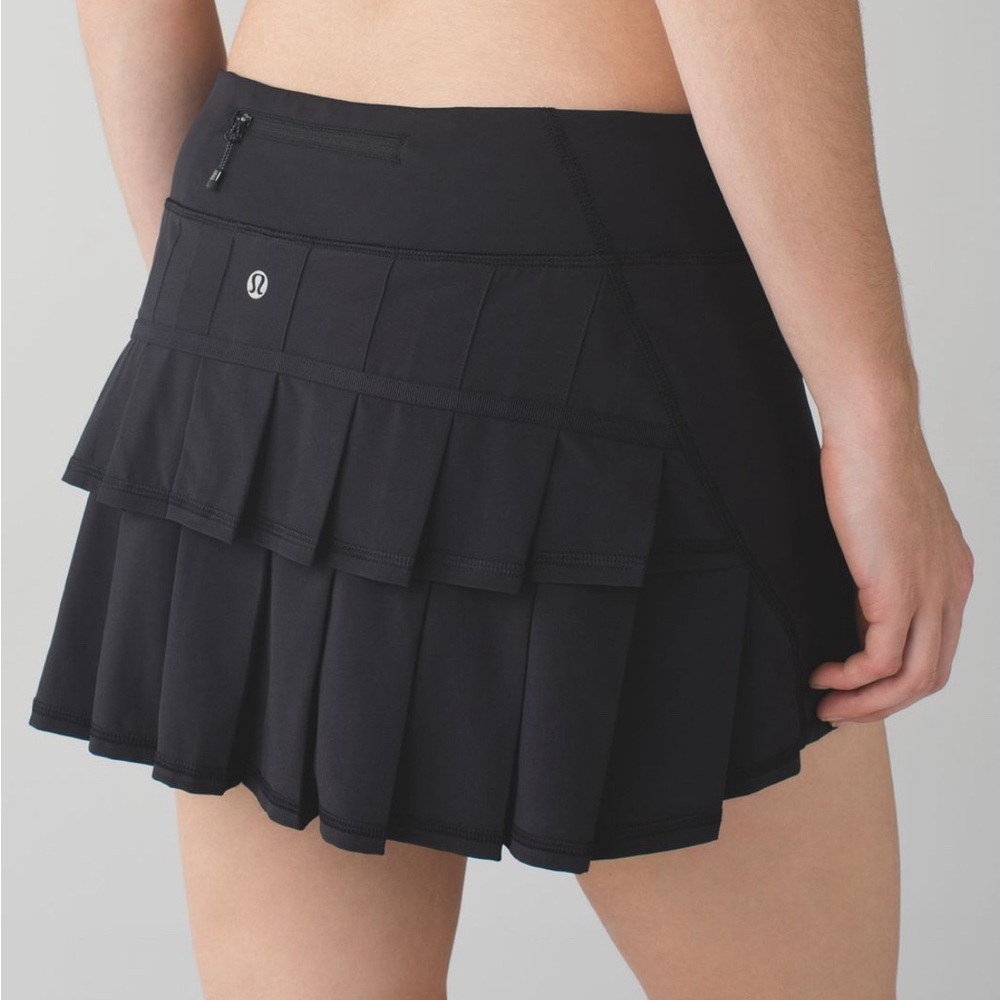 Lululemon Pace Setter Skirt - size 4 reg.